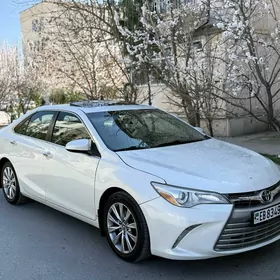 Toyota Camry 2015