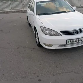 Toyota Camry 2004