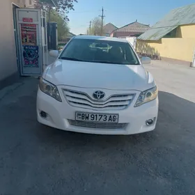 Toyota Camry 2010