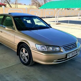 Toyota Camry 2001