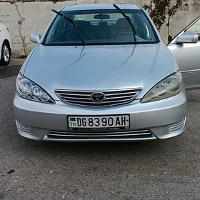 Toyota Camry 2004