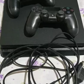 PlayStation 4 Slim