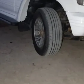 Mitsubishi Pajero 1992
