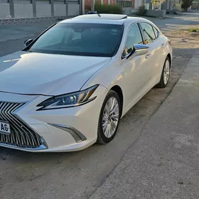 Lexus ES 350 2019