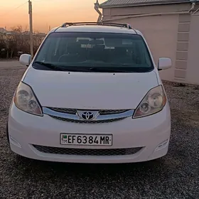 Toyota Sienna 2008