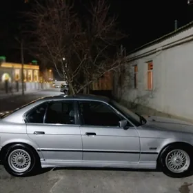 BMW 525 1992