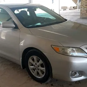 Toyota Camry 2010