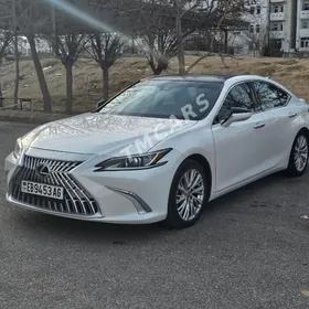 Lexus ES 350 2019