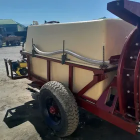 MTZ 82 2002