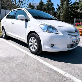 Toyota Yaris 2010