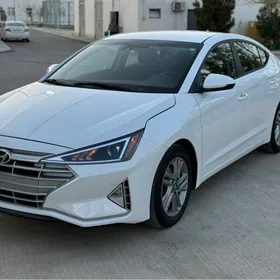 Hyundai Elantra 2020