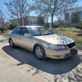 Toyota Camry 2001