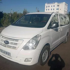 Hyundai H-1 2016