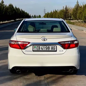 Toyota Camry 2015