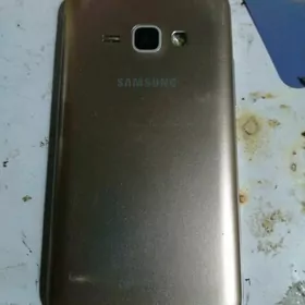 Samsung J1 16 ekran dowuk