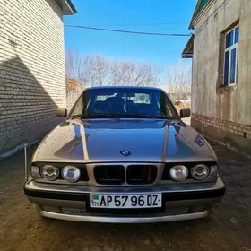 BMW 525 1990