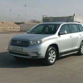 Toyota Highlander 2013