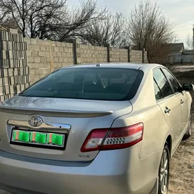 Toyota Camry 2011