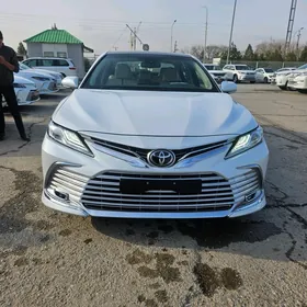 Toyota Camry 2022