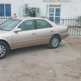 Toyota Camry 2000