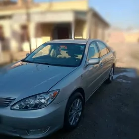 Toyota Camry 2004