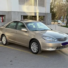 Toyota Camry 2004