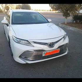 Toyota Camry 2018