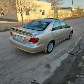 Toyota Camry 2004