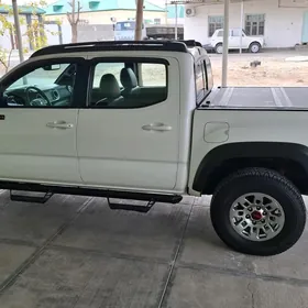 Toyota Tacoma 2019