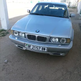 BMW 525 1990