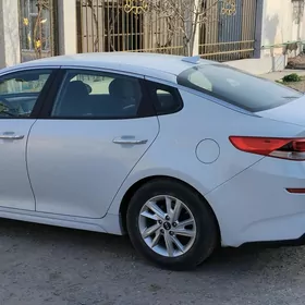 Kia Optima 2019