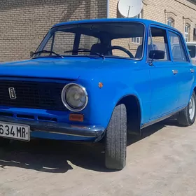 Lada 2104 1986