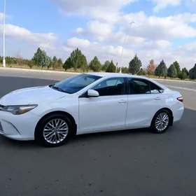 Toyota Camry 2015