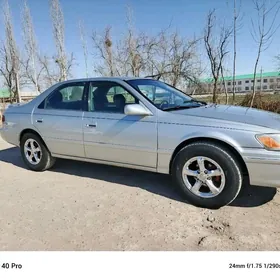 Toyota Camry 2001