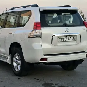 Toyota Land Cruiser Prado 2011