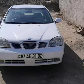 Daewoo Lacetti 2003