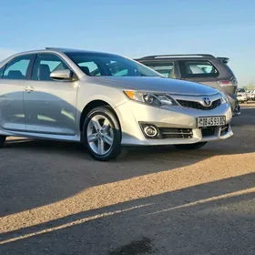 Toyota Camry 2013