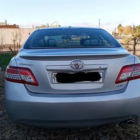 Toyota Camry 2010