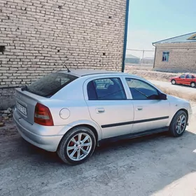 Opel Astra 2003