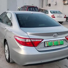 Toyota Camry 2017