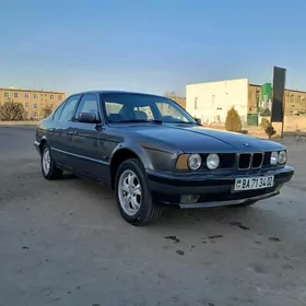 BMW 525 1990