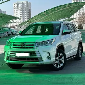 Toyota Highlander 2018