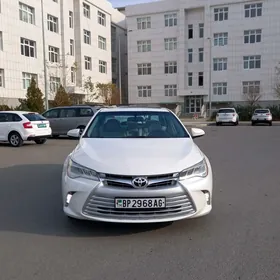 Toyota Camry 2017