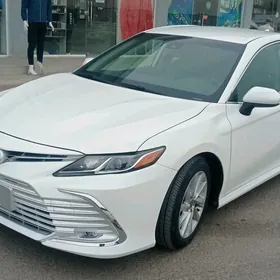 Toyota Camry 2022