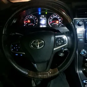 Toyota Camry 2016