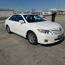 Toyota Camry 2011