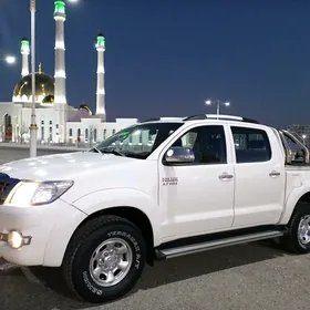 Toyota Hilux 2015