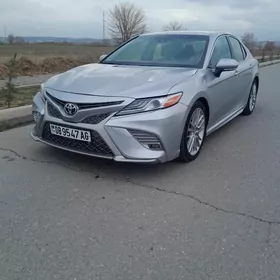 Toyota Camry 2018