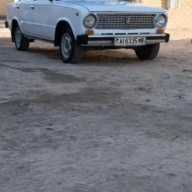 Lada 2104 1983