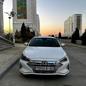 Hyundai Elantra 2019